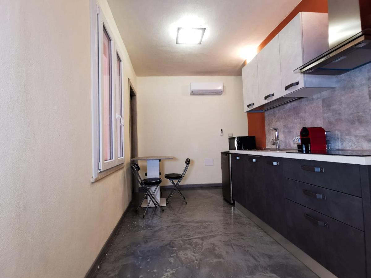 Via Cavour 19, Appartamento Del Conte イグレージアス エクステリア 写真